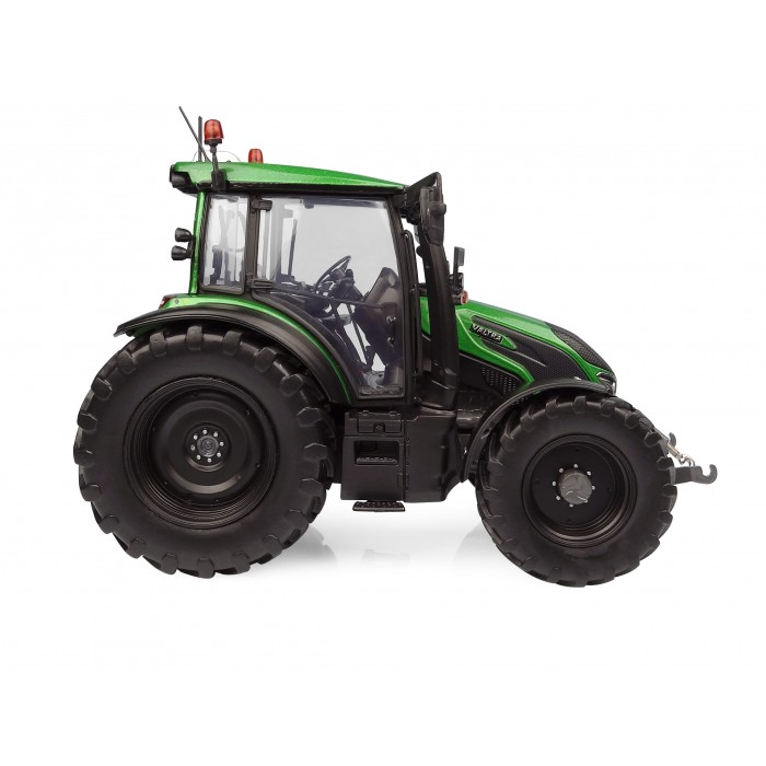 Universal Hobbies 1/32 Scale Valtra G135 "Unlimited" Ultra Green - Tractor Diecast Replica UH6441