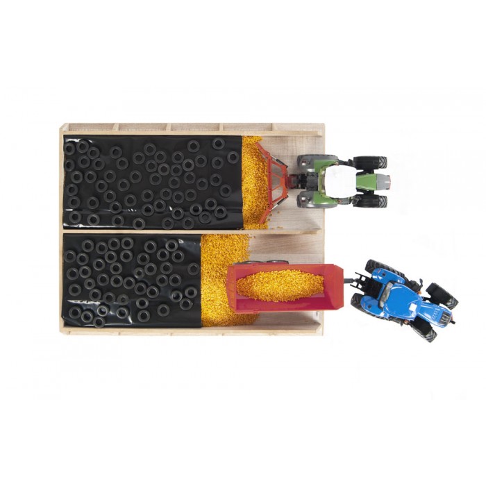 Kids Globe 1:32 Scale Wooden Slotsilo Toy KG610451