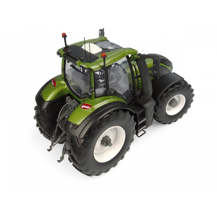 Universal Hobbies 1:32 Scale Valtra Q305 UNLIMITED olive green - 2023 Tractor Diecast Replica UH6477